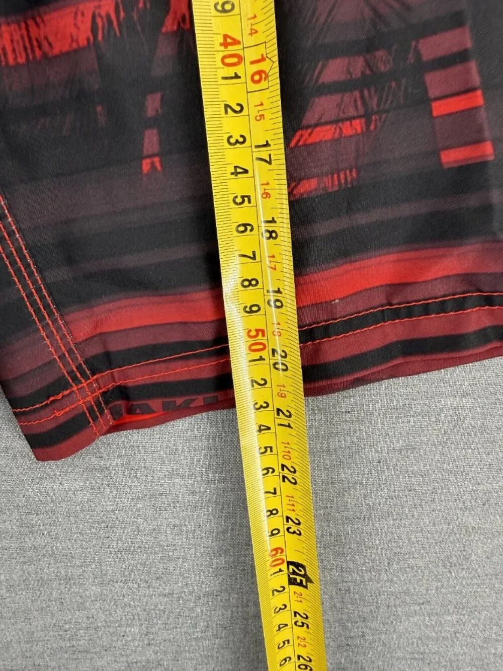 Oakley Board Shorts Mens 31 9